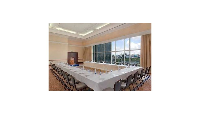 Hotel Hilton poza 11