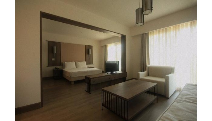 Liv Hotel By Bellazure poza 7