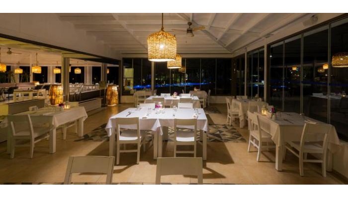 Liv Hotel By Bellazure poza 9