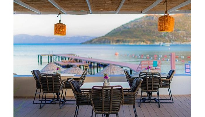 Liv Hotel By Bellazure poza 11