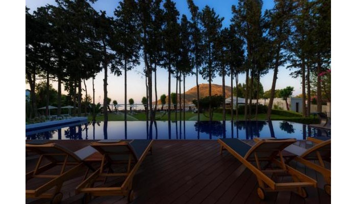 Liv Hotel By Bellazure poza 14