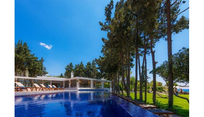 Liv Hotel By Bellazure poza 16