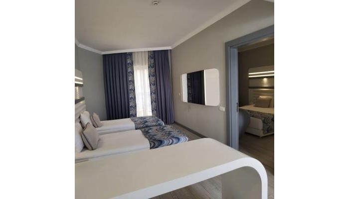 Blue Marlin Deluxe Spa Resort Hotel poza 9