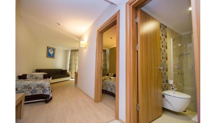 Hotel Blue Wave Suite poza 4