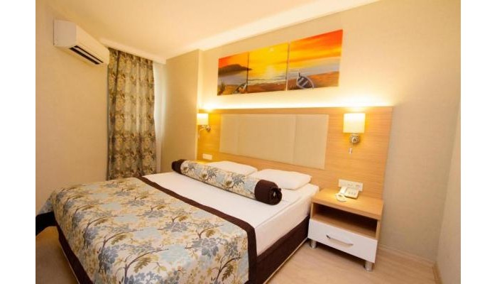 Hotel Blue Wave Suite poza 3