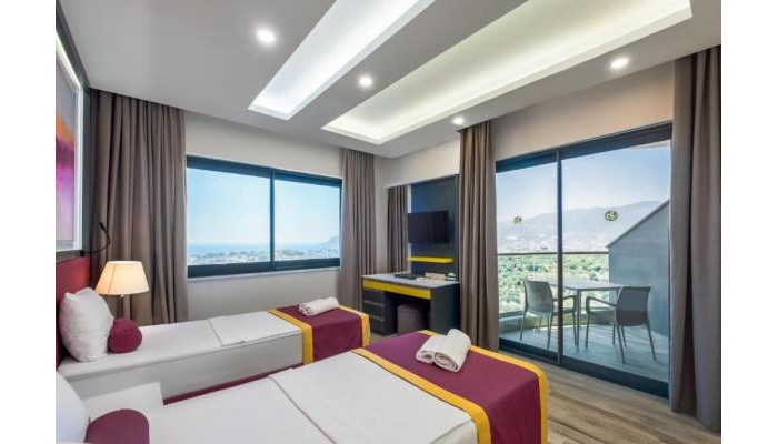 Campus Hill Hotel poza 3