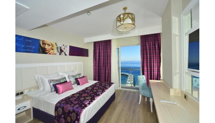 Azura Deluxe Resort & Spa poza 4