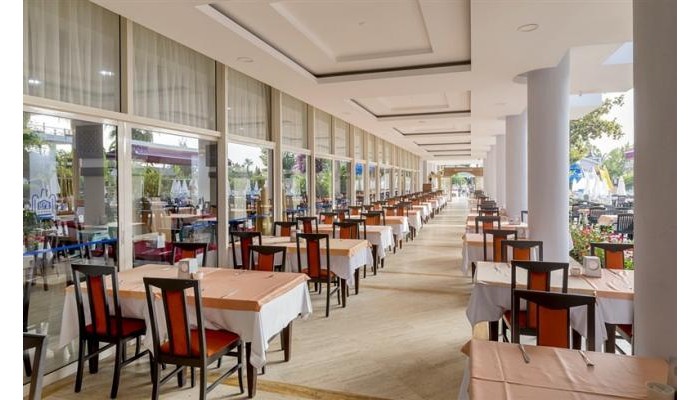 Holiday Park Resort poza 13