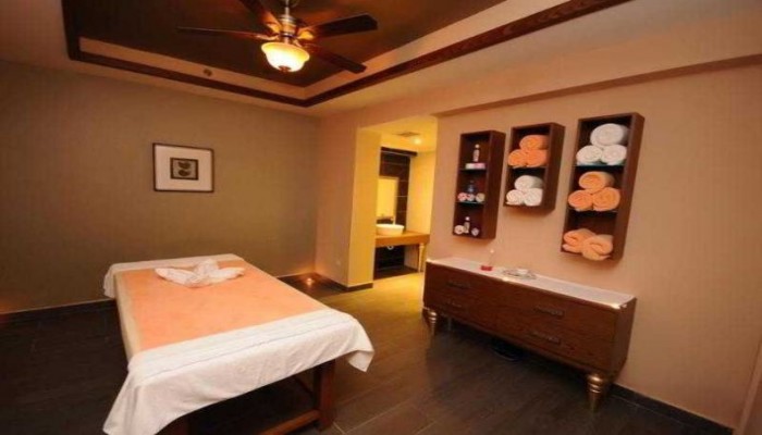 Insula Resort & Spa poza 5