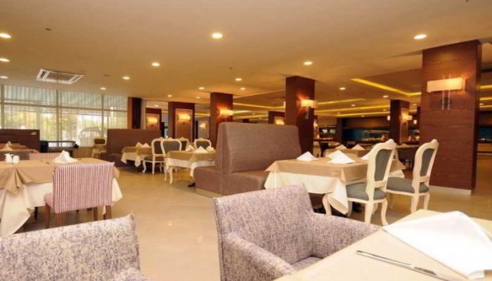 Insula Resort & Spa poza 6