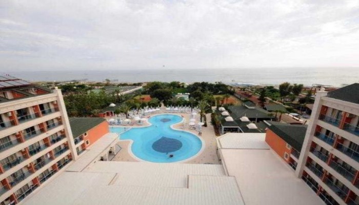 Insula Resort & Spa poza 3