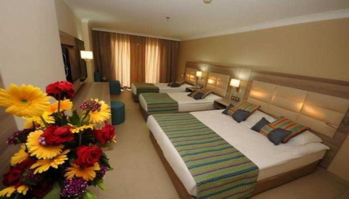 Insula Resort & Spa poza 4