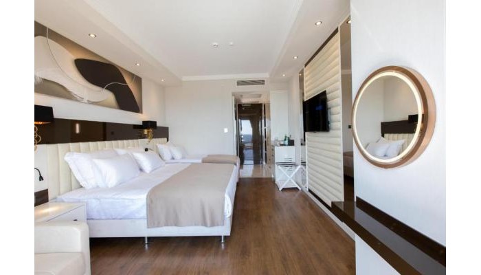 Hotel Serenity Queen poza 4