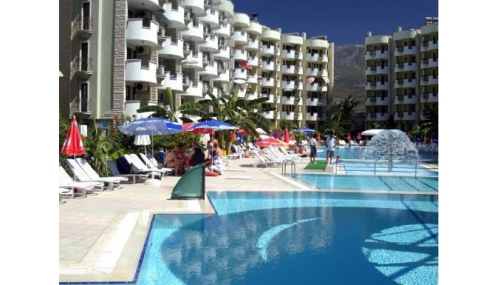 Hotel May Garden Club poza 0