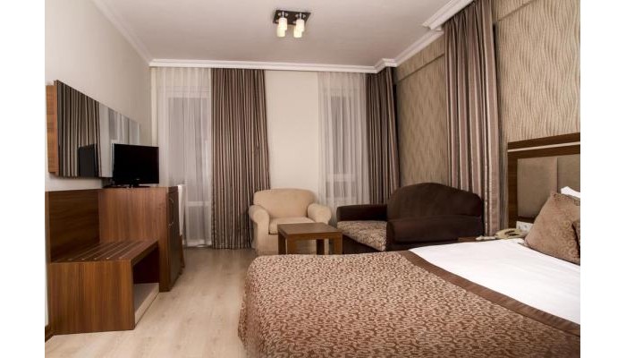 The Corner Park Hotel poza 1
