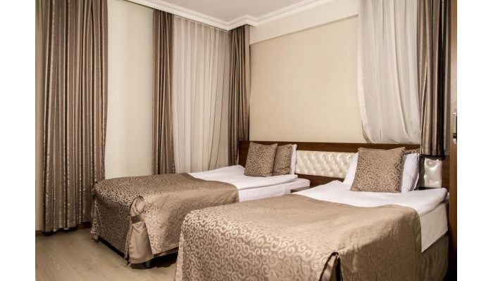 The Corner Park Hotel poza 3