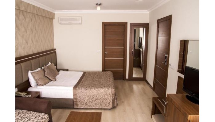 The Corner Park Hotel poza 2