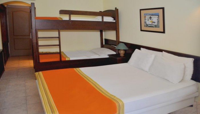 Tiana Beach Resort poza 3