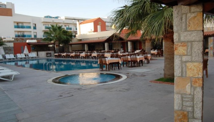 Tiana Beach Resort poza 6