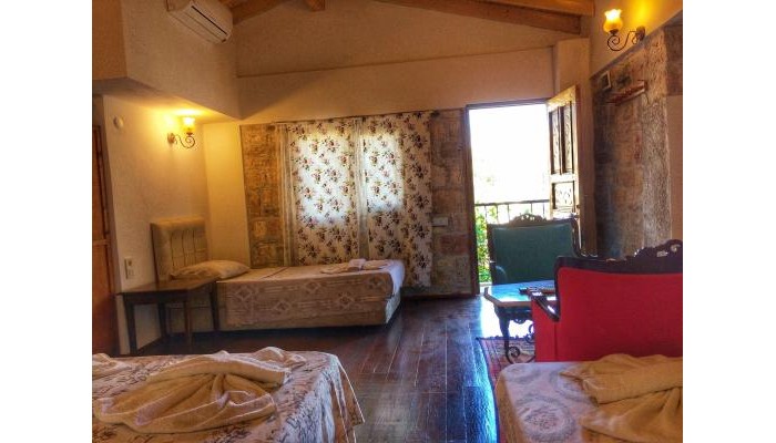 Hotel Parmis Boutique House poza 8