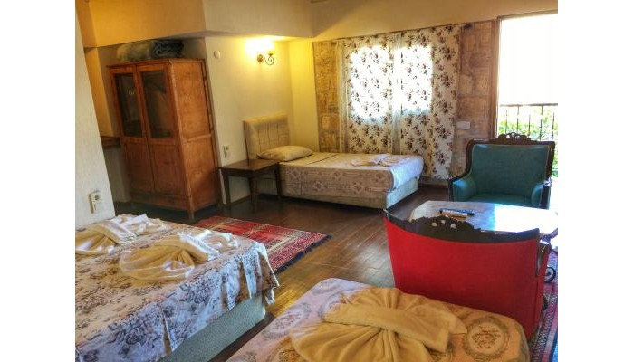 Hotel Parmis Boutique House poza 6