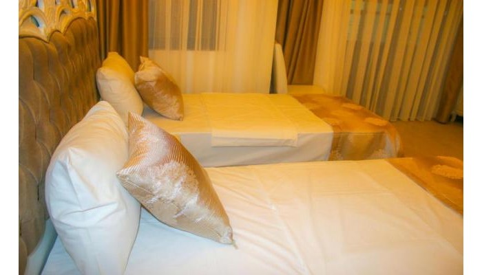 Deluxe Newport Hotel poza 2