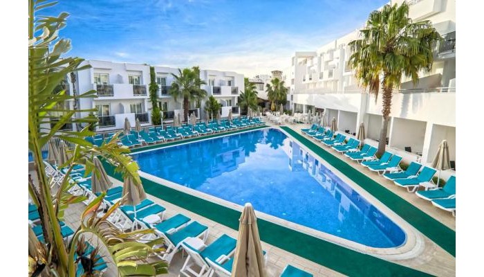 Club Shark Hotel poza 5