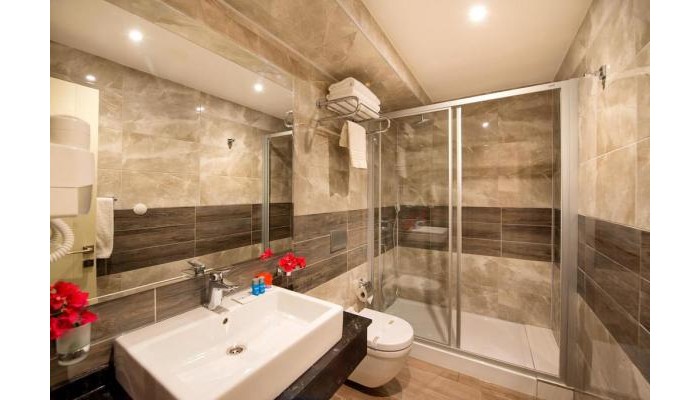 Club Shark Hotel poza 12