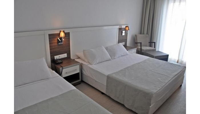 Club Shark Hotel poza 21