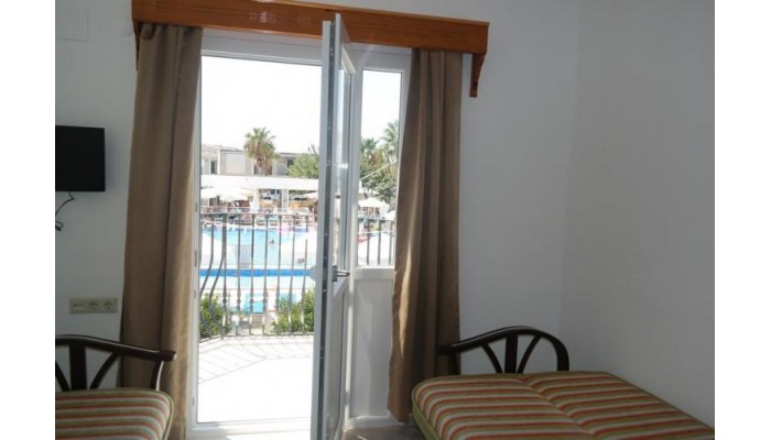 Dilek Apartments poza 2