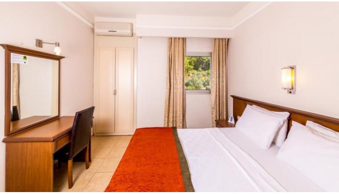 Hotel Julian Forest Suites poza 4