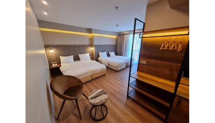 Air Boss Hotel poza 7