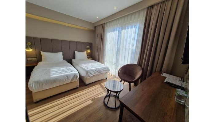 Air Boss Hotel poza 9