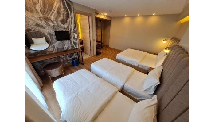 Air Boss Hotel poza 6