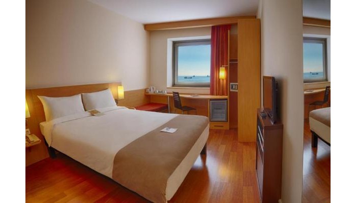 Hotel Ibis Istanbul Zeytinburnu poza 3