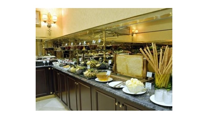 Hotel The Central Palace poza 4