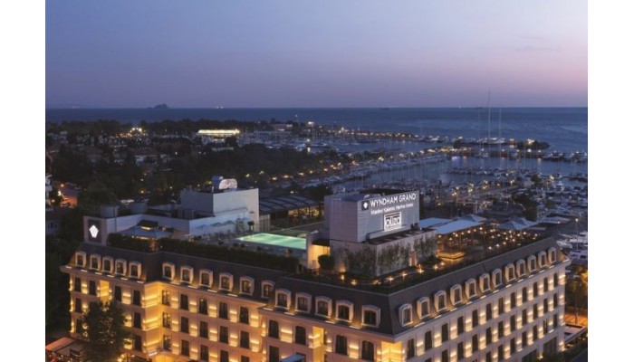 Hotel Wyndham Grand Istanbul Kalamis Marina poza 0