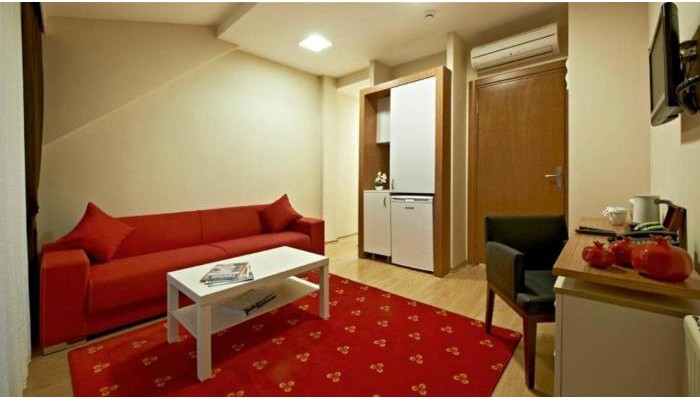 Retro Pera Hotel poza 14