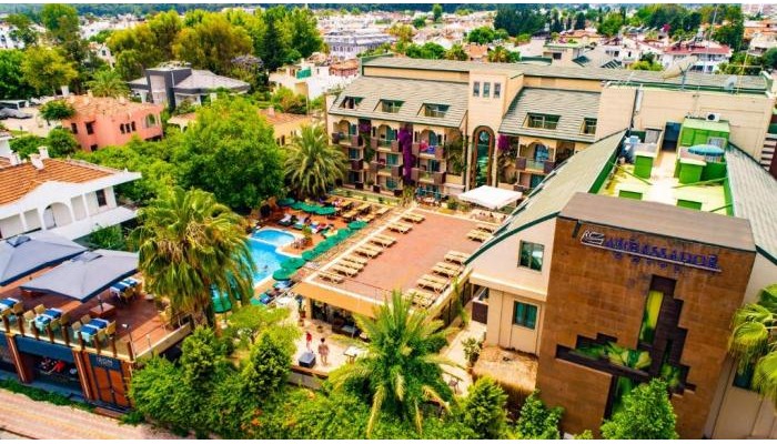 Ambassador Plaza Hotel poza 0