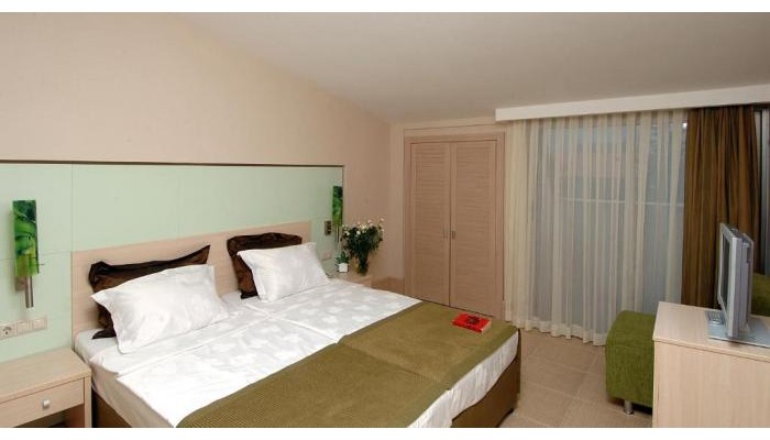 Ambassador Plaza Hotel poza 2