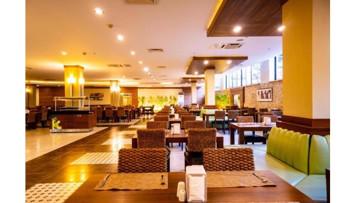 Ambassador Plaza Hotel poza 8