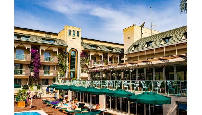 Ambassador Plaza Hotel poza 1