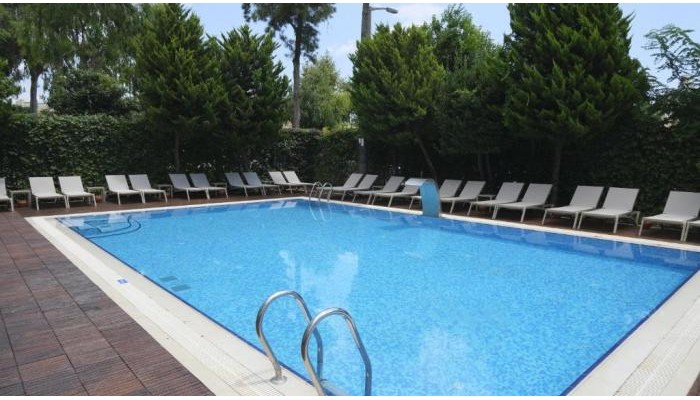 Ambassador Plaza Hotel poza 18