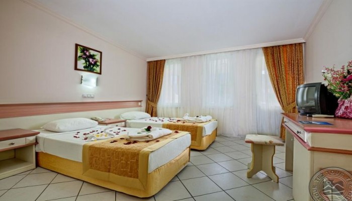 Club Hotel Belpinar poza 3