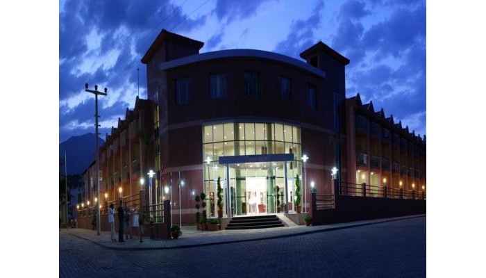 Hotel Grand Nar poza 0