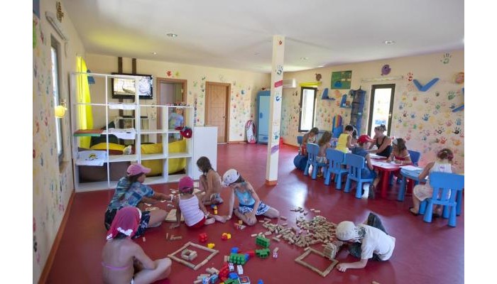 Crystal Flora Beach Resort poza 7