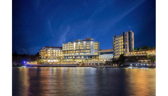 Poza pentru Charisma De Luxe Hotel 9564-1602506065 Charisma De Luxe Hotel poza 0