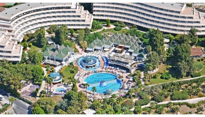 Hotel The Grand Blue Sky International poza 0