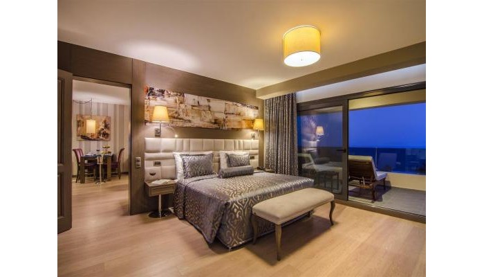 Hotel The Grand Blue Sky International poza 2