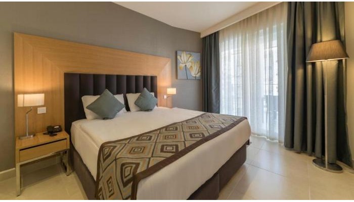 Ramada Hotel & Suites By Wyndham Kusadasi poza 8